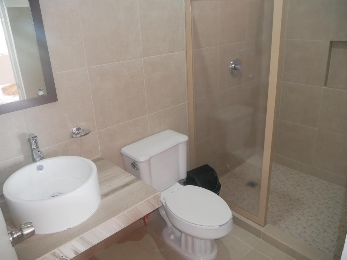 Hotel Real San Juan Suites Merida Bagian luar foto