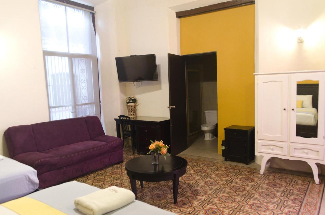 Hotel Real San Juan Suites Merida Bagian luar foto